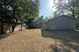 1613 N 15th St, Waco, TX 76707 - Photo 27