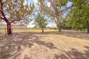 216 N Spikes Rd, Corsicana, TX 75110 - Photo 33