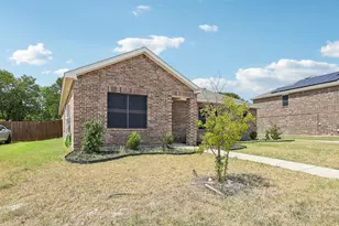 2573 Cinnamon Springs Rd, Glenn Heights, TX 75154 - Photo 3