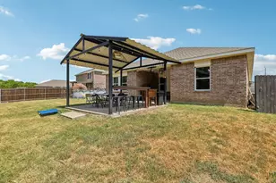 2573 Cinnamon Springs Rd, Glenn Heights, TX 75154 - Photo 21
