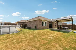 2573 Cinnamon Springs Rd, Glenn Heights, TX 75154 - Photo 23