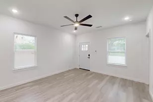 1213 Mill St, Gainesville, TX 76240 - Photo 7