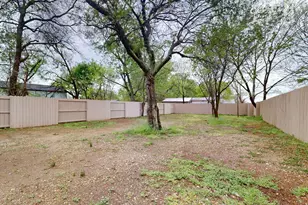 1213 Mill St, Gainesville, TX 76240 - Photo 39