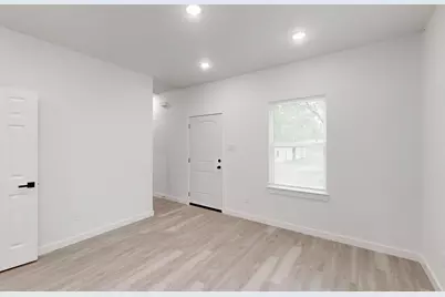 1213 Mill Street #A, Gainesville, TX 76240 - Photo 17