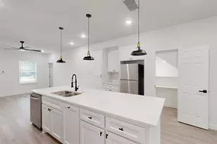 1213 Mill St, Gainesville, TX 76240 - Photo 11
