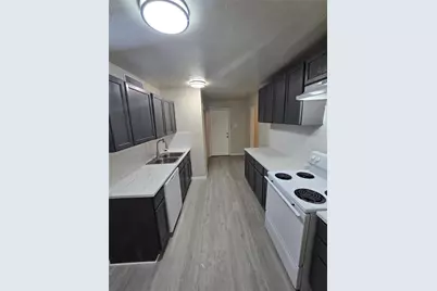 7130 Hedge Drive, Dallas, TX 75249 - Photo 3
