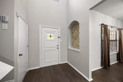 1100 Chesterfield Drive, McKinney, TX 75071 - Photo 5
