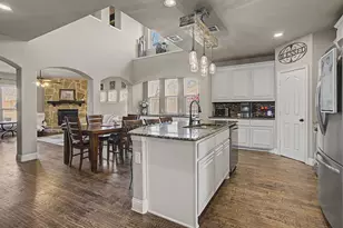 5728 Brookside Dr, Denton, TX 76226 - Photo 9