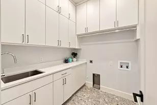 6939 Southridge Dr, Dallas, TX 75214 - Photo 25