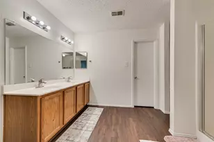 3016 Cesareo Dr, Grand Prairie, TX 75052 - Photo 17