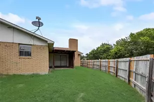 10547 Black Walnut Dr, Dallas, TX 75243 - Photo 17