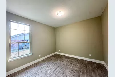 1093 Oak Ridge Drive, Oak Ridge, TX 75160 - Photo 19