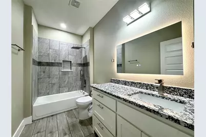 1093 Oak Ridge Drive, Oak Ridge, TX 75160 - Photo 13