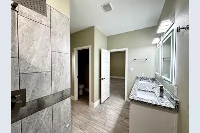 1093 Oak Ridge Drive, Oak Ridge, TX 75160 - Photo 25