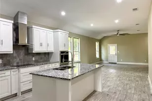 1093 Oak Ridge Dr, Oak Ridge, TX 75160 - Photo 7