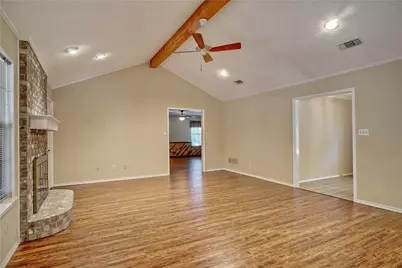 5705 Royal Club Drive, Arlington, TX 76017 - Photo 7