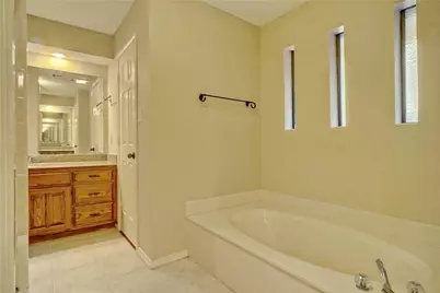 5705 Royal Club Drive, Arlington, TX 76017 - Photo 21