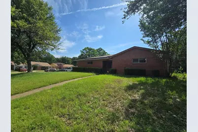 212 N Longacre Lane, Dallas, TX 75217 - Photo 1