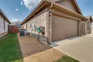 6929 Whisper Field, Fort Worth, TX 76120 - Photo 3