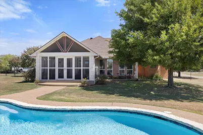 2101 W Emerald Bend Court, Granbury, TX 76049 - Photo 31