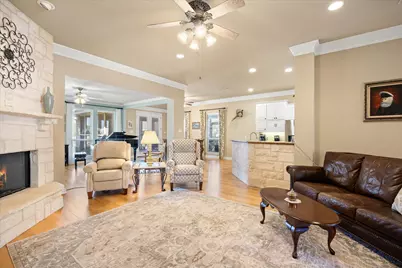 2101 W Emerald Bend Court, Granbury, TX 76049 - Photo 5
