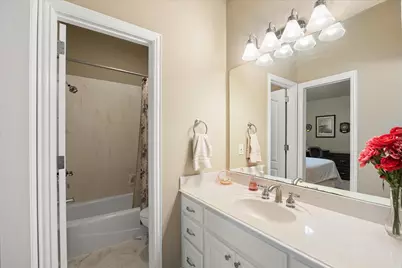2101 W Emerald Bend Court, Granbury, TX 76049 - Photo 11