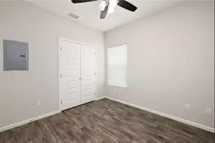 904 N Kentucky St, Alton, TX 78573 - Photo 11