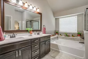 11829 Hassop Ln, Burleson, TX 76028 - Photo 23