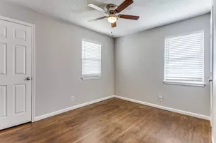 512 Bluebonnet Dr, Hurst, TX 76053 - Photo 7