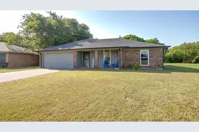 1225 Sandstone Drive, Cleburne, TX 76033 - Photo 3