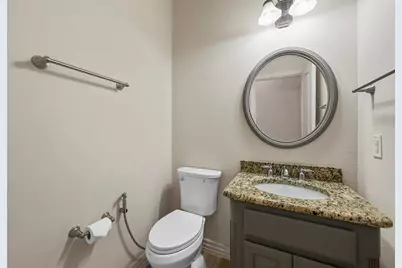 8732 Laurel Canyon Road, Irving, TX 75063 - Photo 11