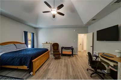 814 Haynie Drive, Runaway Bay, TX 76426 - Photo 33