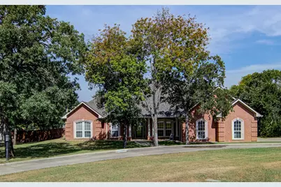 814 Haynie Drive, Runaway Bay, TX 76426 - Photo 19