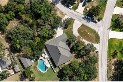 814 Haynie Drive, Runaway Bay, TX 76426 - Photo 3