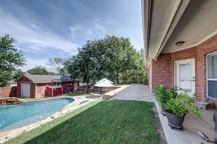 814 Haynie Dr, Runaway Bay, TX 76426 - Photo 33