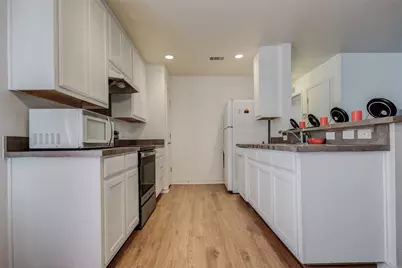 5405 Van Natta Lane, Fort Worth, TX 76112 - Photo 9