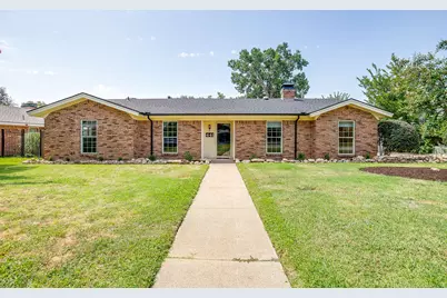 441 W Pleasantview Drive, Hurst, TX 76054 - Photo 1