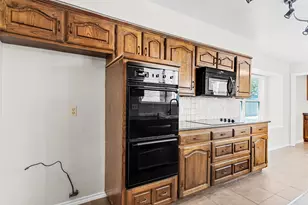 3414 Viscount Dr, Arlington, TX 76016 - Photo 11