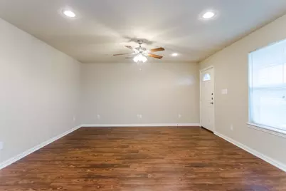 616 W Denton Street, Ennis, TX 75119 - Photo 5