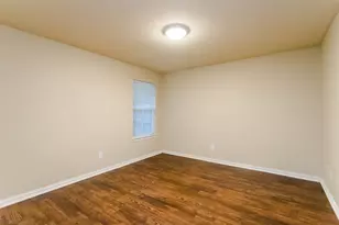 616 W Denton St, Ennis, TX 75119 - Photo 19