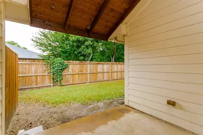 616 W Denton Street, Ennis, TX 75119 - Photo 23