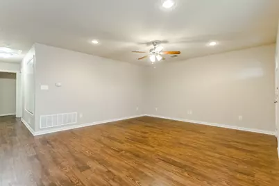 616 W Denton Street, Ennis, TX 75119 - Photo 9