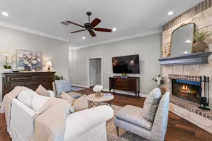 717 Wintergreen Dr, Hewitt, TX 76643 - Photo 11