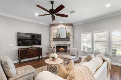 717 Wintergreen Drive, Hewitt, TX 76643 - Photo 13