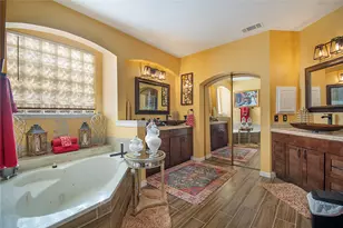 663 E Sandra Ln, Grand Prairie, TX 75052 - Photo 21
