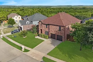 663 E Sandra Ln, Grand Prairie, TX 75052 - Photo 7