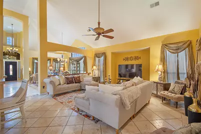 663 E Sandra Lane, Grand Prairie, TX 75052 - Photo 27