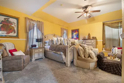 663 E Sandra Lane, Grand Prairie, TX 75052 - Photo 5
