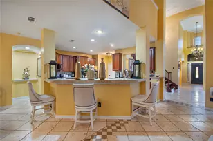 663 E Sandra Ln, Grand Prairie, TX 75052 - Photo 17