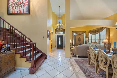 663 E Sandra Lane, Grand Prairie, TX 75052 - Photo 3